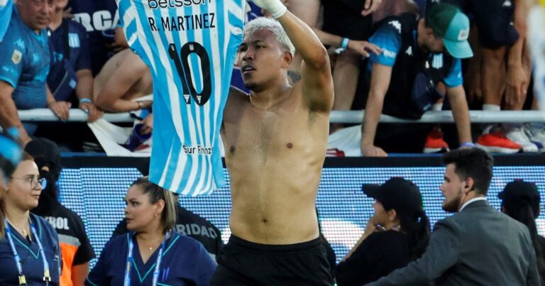 Qué dicen en Racing sobre la continuidad de Roger Martínez