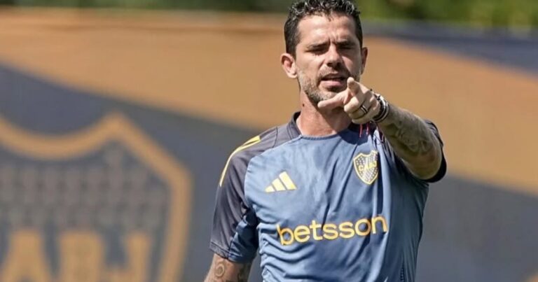Con bajas y sorpresas, la lista de Boca para visitar a Unión y los cambios en el 11