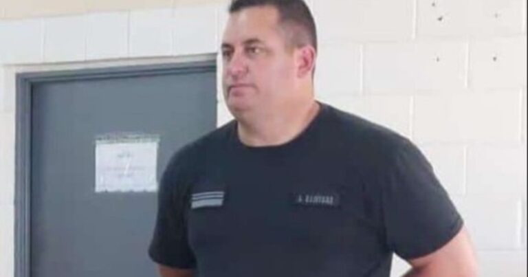 Discutió por una mala maniobra en el estacionamiento de un hipermercado y terminó muerto