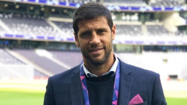 Sebastián Domínguez dejó de ser el técnico de Vélez tras la derrota frente a Huracán