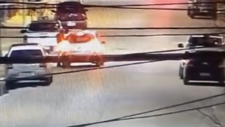 Ensenada: discutieron y la arrastró cuatro cuadras sobre el capot del auto