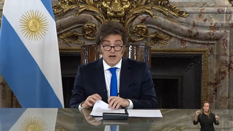 Proyecto de Javier Milei para que legisladores se sancionen a sí mismos: constitucionalistas dicen que es «para la tribuna»