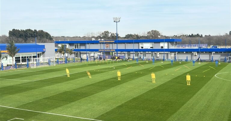 La práctica de Boca en vivo en Olé: un ausente con aviso