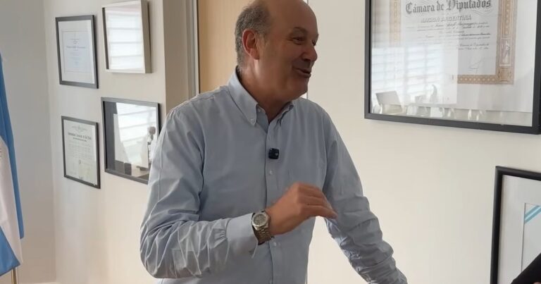 Federico Sturzenegger reveló detalles inéditos de la presentación de la Ley Bases: «Milei por momentos gemía, parecía que estaba teniendo un orgasmo»