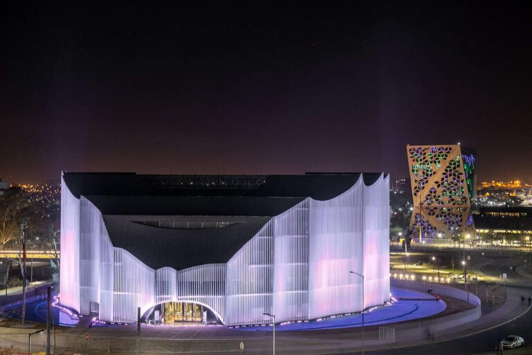 Córdoba: el peronismo cerró la Legislatura para ir a un acto político de Schiaretti