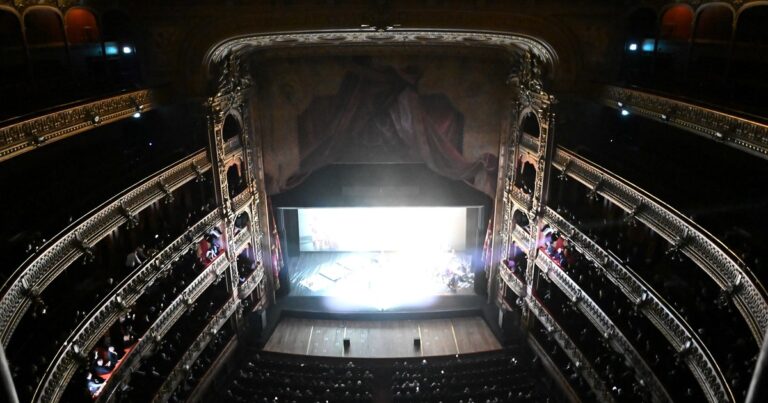 Clarín recibió una importante cantidad de adhesiones por el festejo de sus 80 años