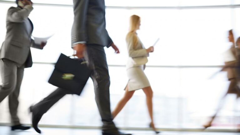 EEUU: el empleo se volvió a enfriar en agosto y el recorte de tasas es casi una certeza para el mercado