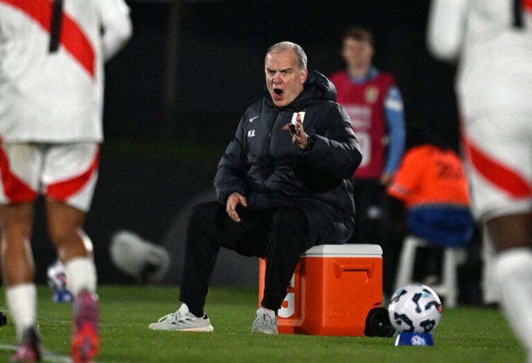 La gran actuación de Uruguay (y de De Arrascaeta) ante Perú para sellar el pase al Mundial y que Marcelo Bielsa recupere puntos en la gente