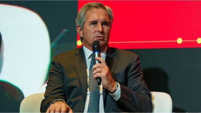 En medio de la tensión cambiaria, Pablo Quirno insistió con que el Gobierno «está preparado para la batalla»