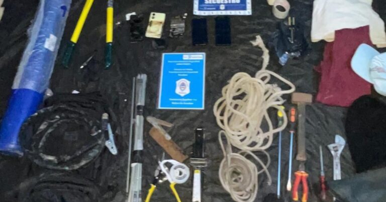 Detienen a una banda de boqueteros en Escobar: ya habían intentado robar otro banco días atrás