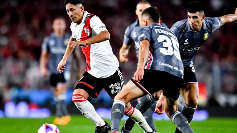 Estudiantes de La Plata vs. River por el Torneo Clausura: horario, formaciones y TV