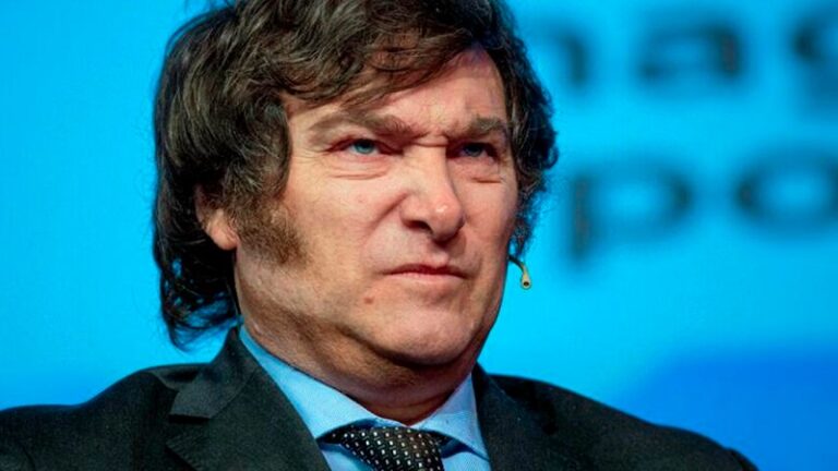 Banda ancha, reservas angostas y deuda eterna