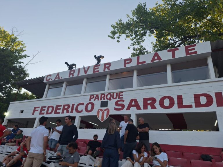 Los estadios de Montevideo: un imaginario viaje a la nostalgia del fútbol uruguayo